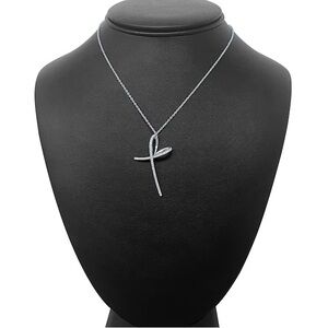 Diamond Cross Necklace 1/3 ct tw
Round 14K White Gold